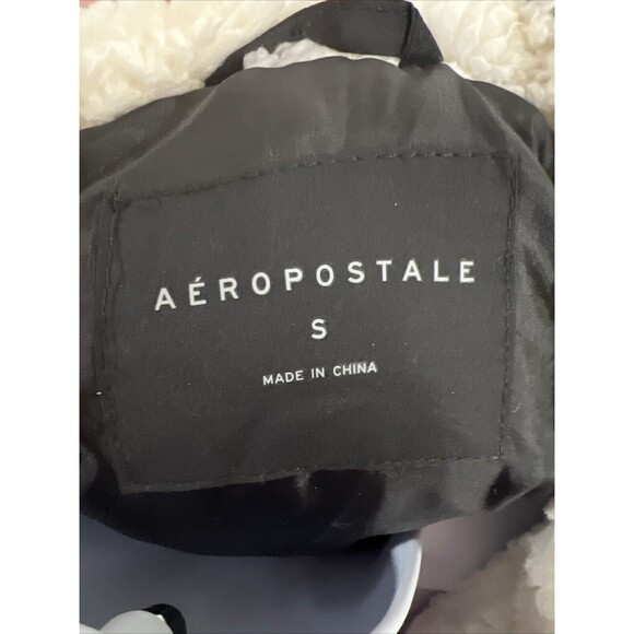 Aeropostale Hooded Puffer vest women Size Small Black Faux Fur - Picture 8 of 9